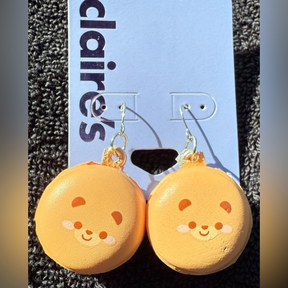 Claire's Orange Squish Bear Macaron 1” Drop Earrings - Picture 4 of 7